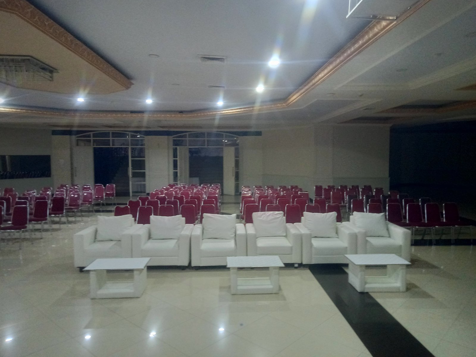 SEWA SOFA KARANG TENGAH DI TANGGERANG 